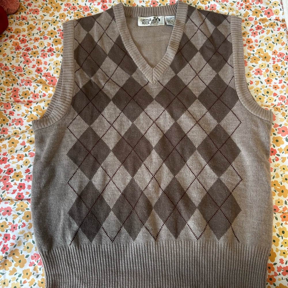 Vintage Women's Argyle V-Neck Sweater Vest - Brown